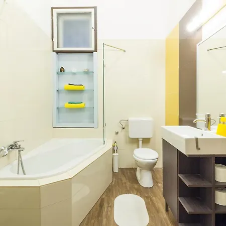 Apartament Bessara