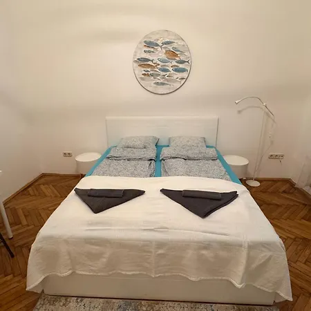 Bessara * Budapest