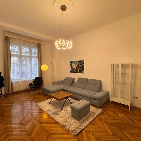 Apartment Bessara *
